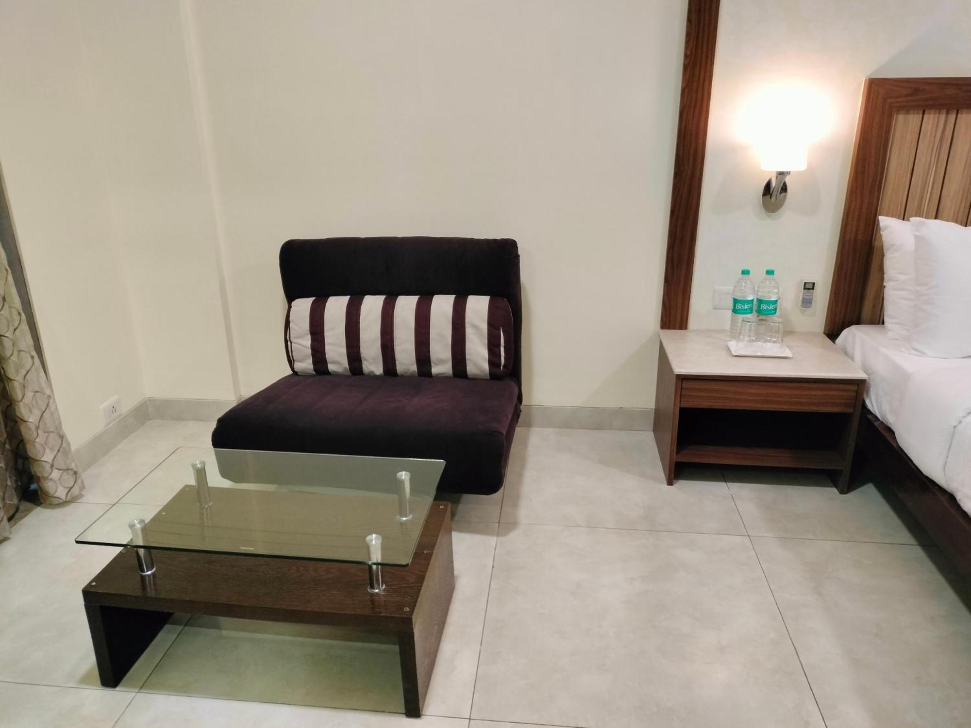 Vits Lonavala Hotel Exterior photo